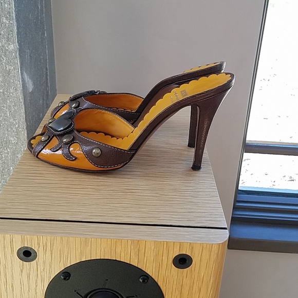 Moschino - Picture 4 of 4